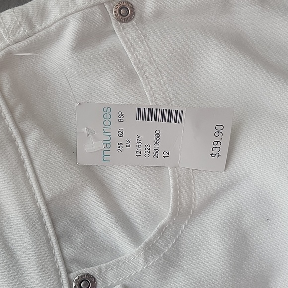 Maurices White Distressed Jean 12 - Picture 3 of 4